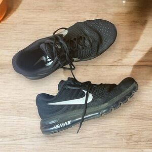 Nike Air Max Black and White Men's Shoes